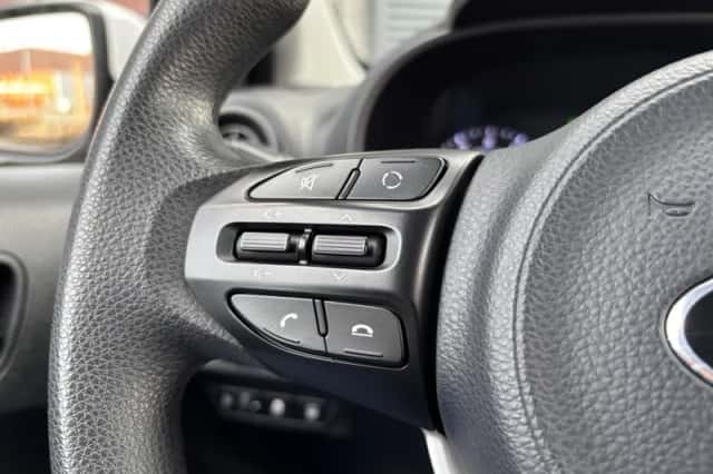 Kia Picanto (2017) thumbnail 15