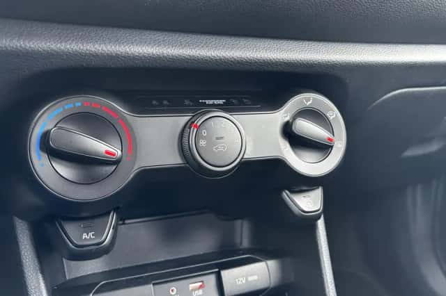 Kia Picanto (2017) thumbnail 18