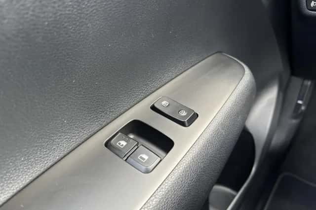 Kia Picanto (2017) thumbnail 22