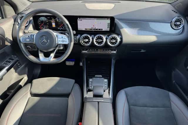 Mercedes-Benz GLA (2023) thumbnail 11
