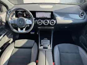Mercedes-Benz GLA (2023) thumbnail 11