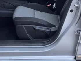 Renault Clio (2022) thumbnail 24