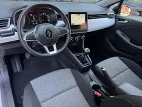 Renault Clio (2022) thumbnail 10