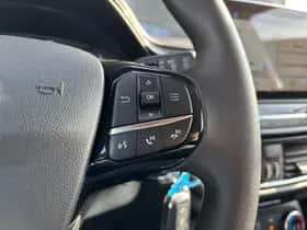 Ford Fiesta (2018) thumbnail 16