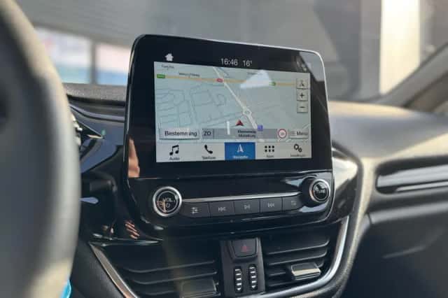 Ford Fiesta (2018) thumbnail 17