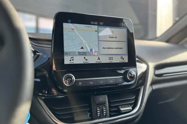 Ford Fiesta (2018) thumbnail 18