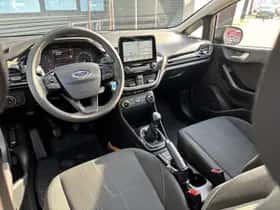 Ford Fiesta (2018) thumbnail 10