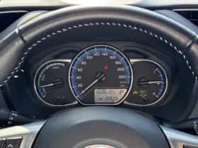 Toyota Yaris (2015) thumbnail 25