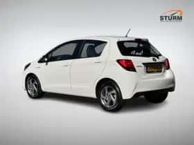 Toyota Yaris (2015) thumbnail 6
