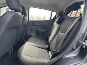 Opel Karl (2018) thumbnail 12