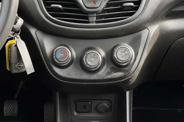 Opel Karl (2018) thumbnail 18