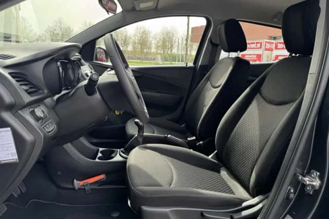 Opel Karl (2018) thumbnail 9