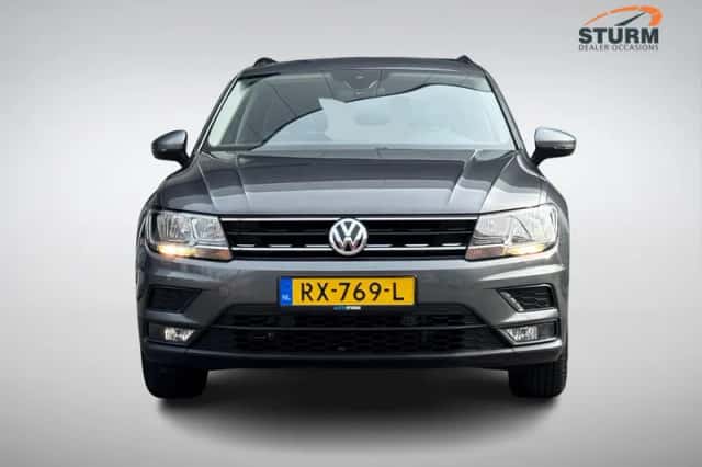 Volkswagen Tiguan (2018) thumbnail 2