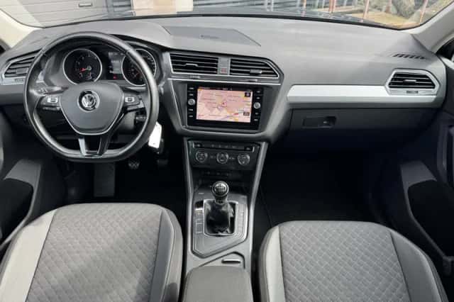 Volkswagen Tiguan (2018) thumbnail 13