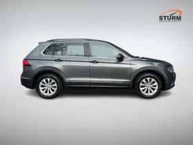 Volkswagen Tiguan (2018) thumbnail 3