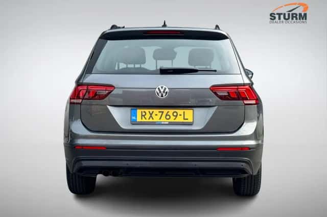 Volkswagen Tiguan (2018) thumbnail 5