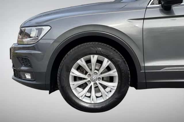 Volkswagen Tiguan (2018) thumbnail 8