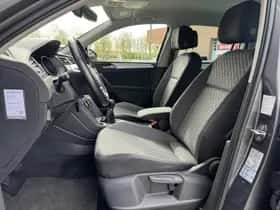 Volkswagen Tiguan (2018) thumbnail 9