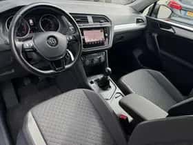 Volkswagen Tiguan (2018) thumbnail 10