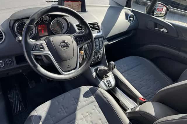 Opel Meriva (2017) thumbnail 10