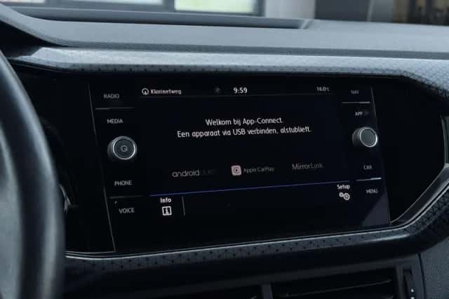 Volkswagen T-Cross (2019) thumbnail 18