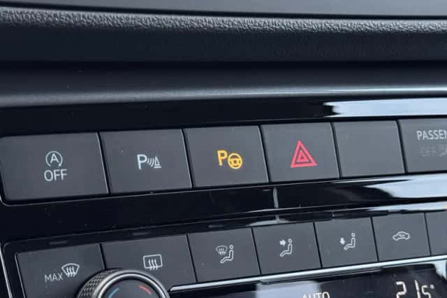 Volkswagen T-Cross (2019) thumbnail 26