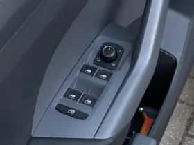 Volkswagen T-Cross (2019) thumbnail 28