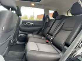 Nissan X-Trail (2018) thumbnail 12