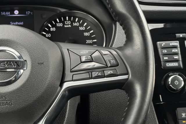 Nissan X-Trail (2018) thumbnail 16