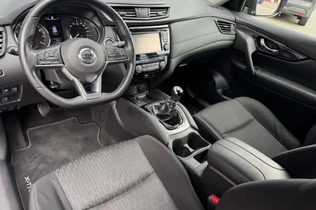 Nissan X-Trail (2018) thumbnail 10