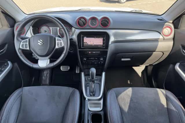 Suzuki Vitara (2019) thumbnail 12