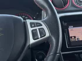 Suzuki Vitara (2019) thumbnail 14