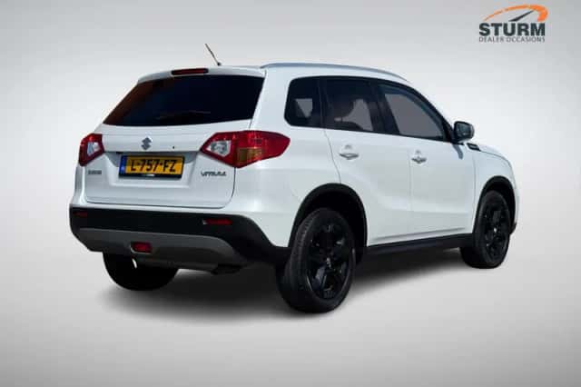 Suzuki Vitara (2019) thumbnail 3