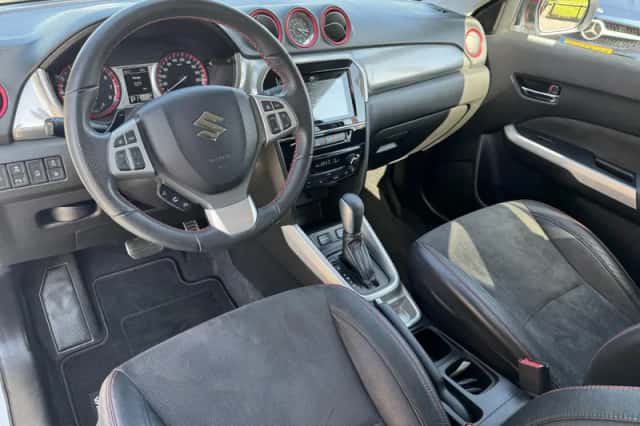 Suzuki Vitara (2019) thumbnail 9