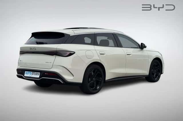 BYD Seal (2026) thumbnail 4