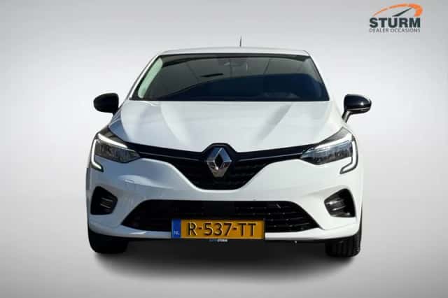 Renault Clio (2022) thumbnail 2