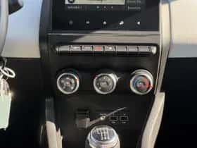 Renault Clio (2022) thumbnail 17