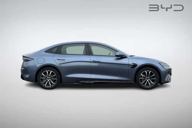 BYD Seal (2026) thumbnail 3