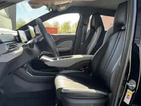BYD Dolphin (2026) thumbnail 9