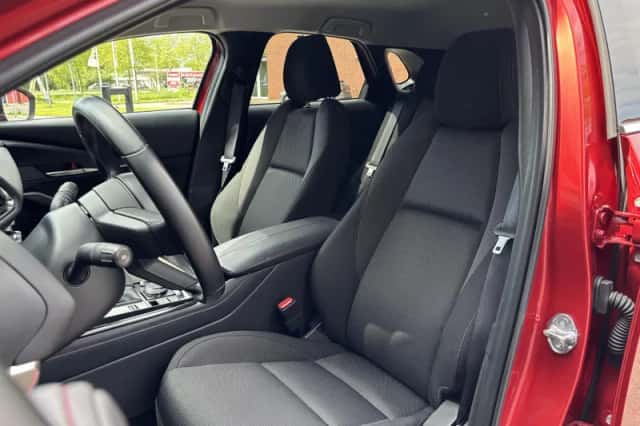 Mazda CX-30 (2024) thumbnail 7