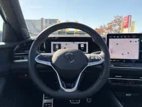 Volkswagen Passat (2025) thumbnail 14