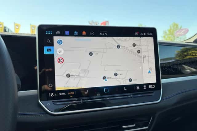 Volkswagen Passat (2025) thumbnail 17