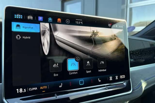 Volkswagen Passat (2025) thumbnail 35
