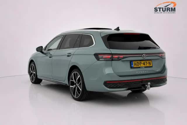 Volkswagen Passat (2025) thumbnail 6