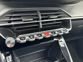 Peugeot 2008 (2022) thumbnail 22