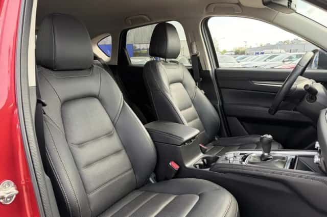 Mazda CX-5 (2023) thumbnail 9