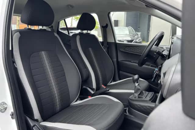 Hyundai i10 (2023) thumbnail 11
