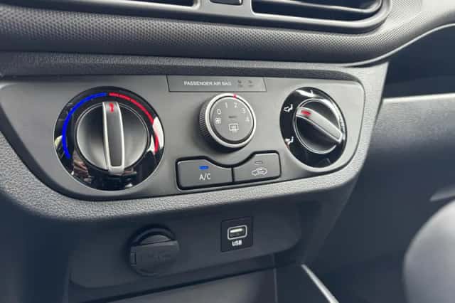 Hyundai i10 (2023) thumbnail 20
