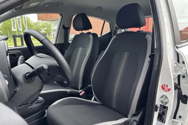 Hyundai i10 (2023) thumbnail 8