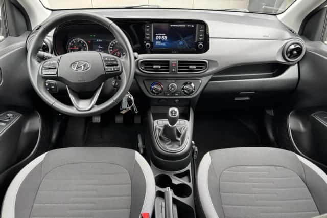 Hyundai i10 (2023) thumbnail 10